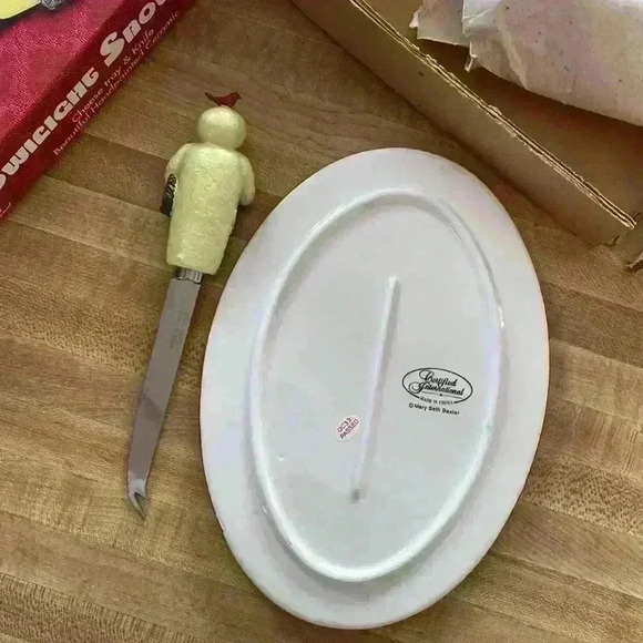 Twilight Snowman Cheese Tray & Knife - Picture 6 of 7